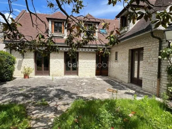 A VENDRE PROPRIETE 300 M2 PROCHE FONTAINEBLEAU