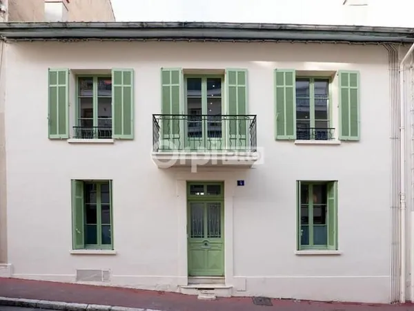 Immeuble 278 m²
