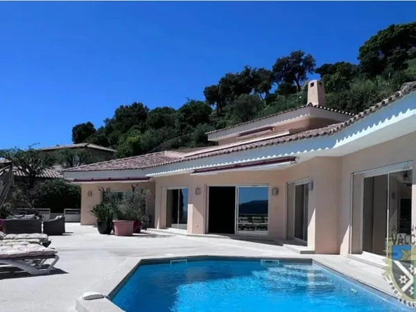 A VENDRE VILLA 7 PIECES VUE MER PANORAMIQUE LOTISSEMENT SECU