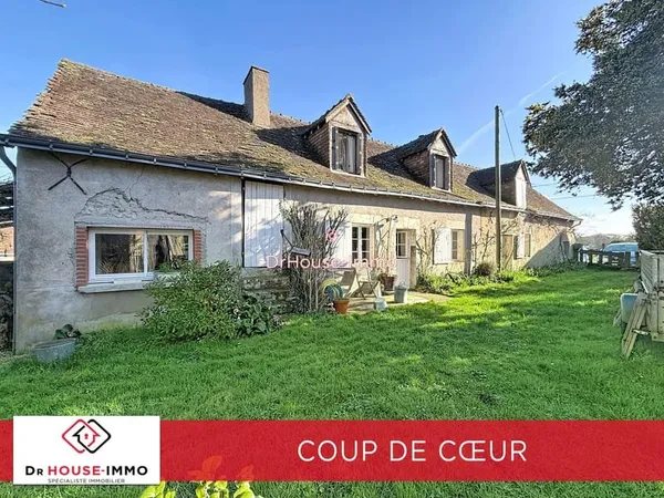 LONGERE, 3 chambres, bel espace de vie, 1538 m2 et dépendance