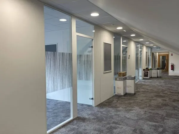 Bureaux 179 m²