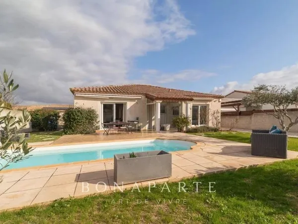 Maison de plain-pied 6 pièces 130 m²