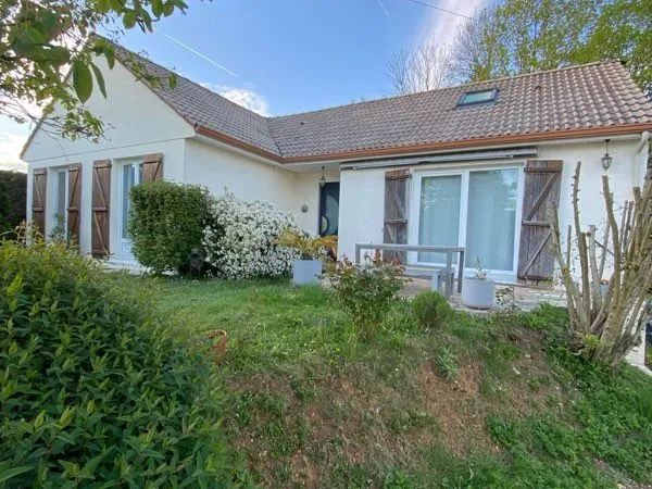 Maison familiale de plein pied au calme