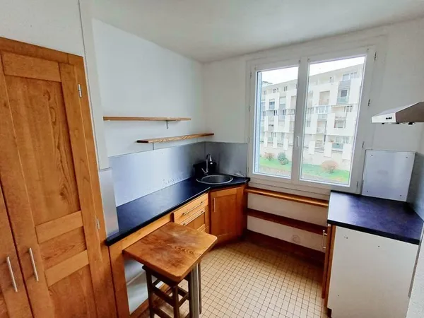 AUBENAS - APPARTEMENT 2 PIECES 39m2
