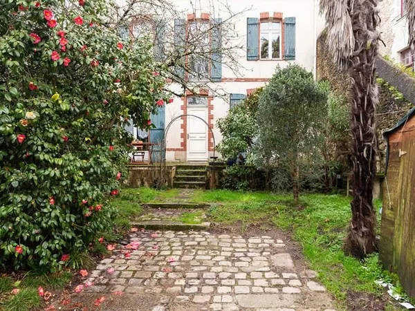 A VENDRE EN IMPASSE NANTES JARDIN DES PLANTES MAISON FAMILIALE