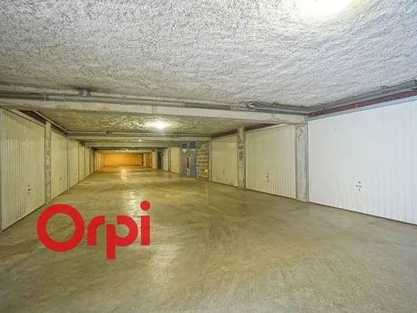 Parking/Garage 12 m²