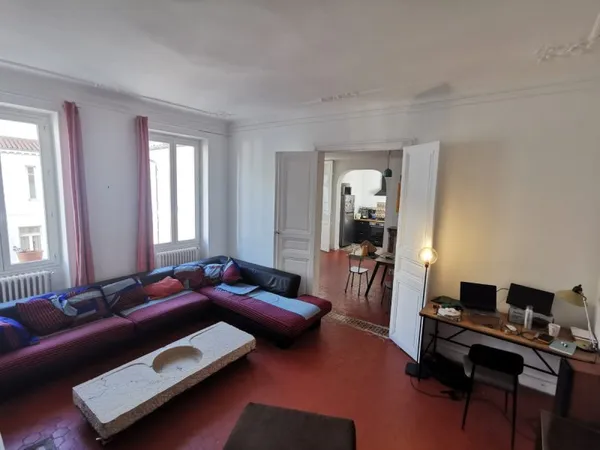 Loue magnifique T3 - 110m² - Quartier Paradis Opéra - 1700€