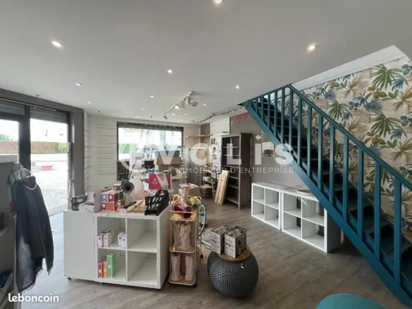 Local commercial 80 m²