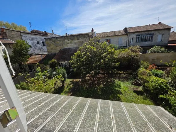 Maison à vendre en pierre 7 pièces BORDEAUX (33)