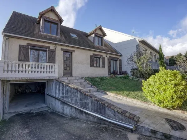Maison familiale 125 m² - 4 chambres - Vie de plain-pied po