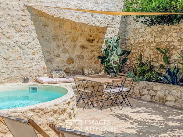 Maison de village atypique avec cour à 10 minutes de la mer