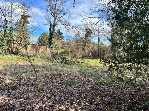 Terrain à bâtir de 800 m² à Saint-Georges-de-Reneins
