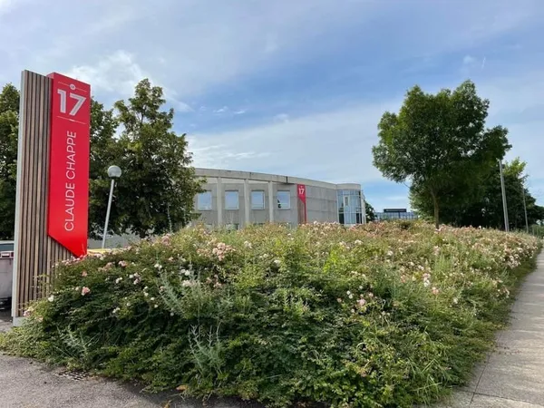 METZ TECHNOPOLE - LOCAL PROFESSIONNEL - COMMERCIAL - BUREAUX