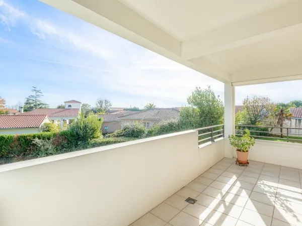 Cinq Cantons - TERRASSE- GARAGE