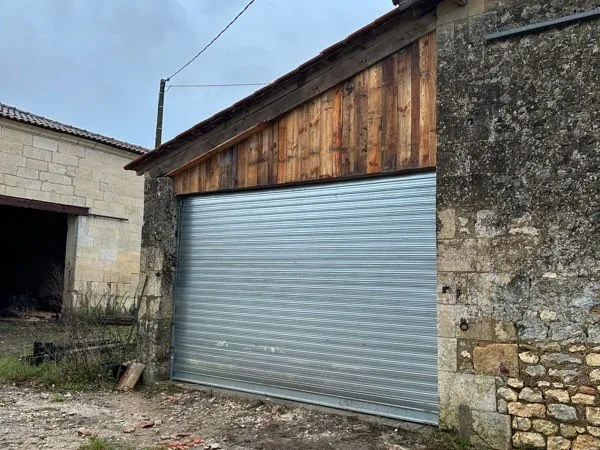 Stationnement Location Saint-Palais-de-Phiolin  30m² 150€