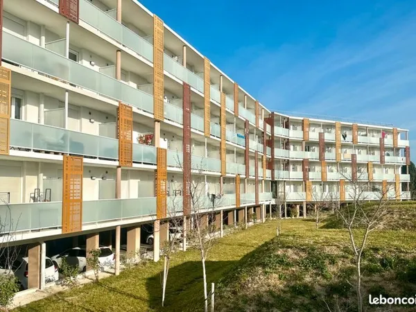 Studio 18 m² avec stationnement
