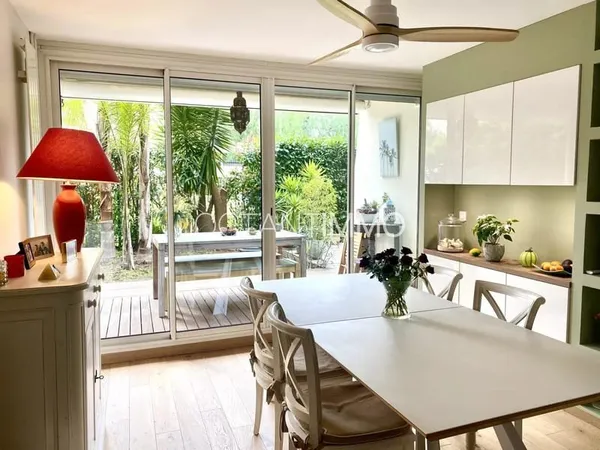 ANTIBES APPARTEMENT 6P 132m2 - 80m² jardin