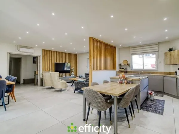 Maison de plain-pied 5 pièces 140 m²