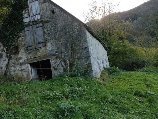 2 propriétés 6 hectares et vue panoramique