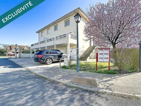 DUPLEX lumineux avec 2 chambres et une terrasse