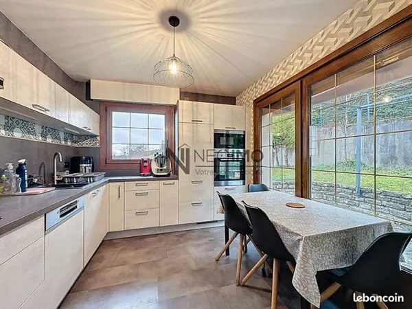 Maison 5 pièces 101 m²