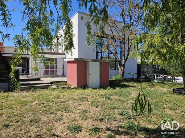 Local commercial 3 pièces 400 m²