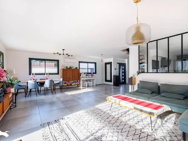 Maison 5 pièces 163 m²