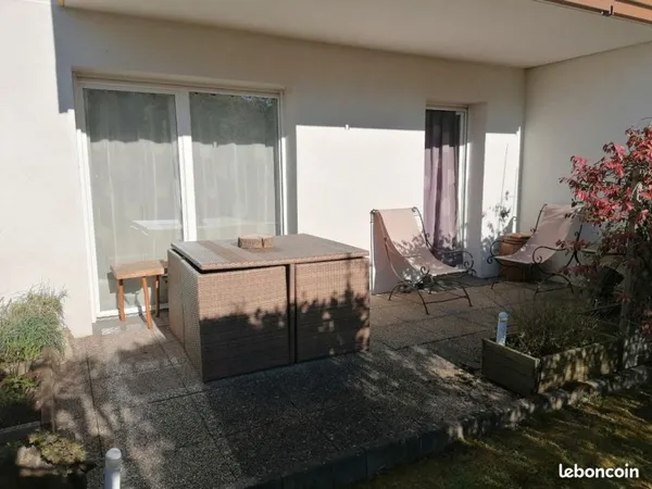 Appartement de 65,30 m2 avec terrasses et jardins + Garage de 15 m2