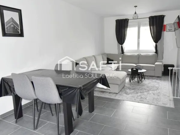 Maison 85 m² proche centre ville, avec garage et jardin.