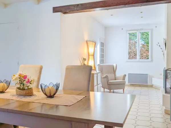 Maison 'vie de plain-pied' - 3/4 chambres - Véranda - Piscin