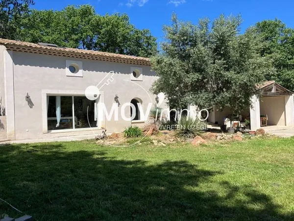 Maison 7 pièces 204 m²