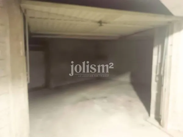 Parking 12 m²