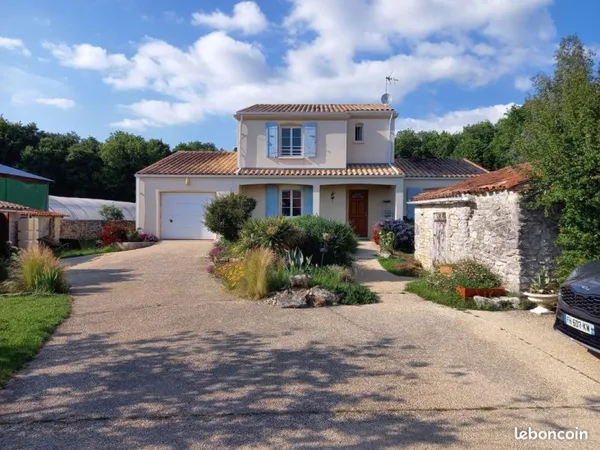 Maison Trizay