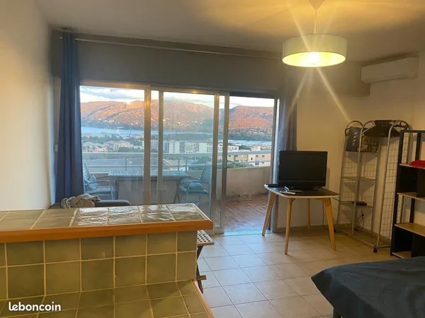 Loue studio à l'année Porto vecchio