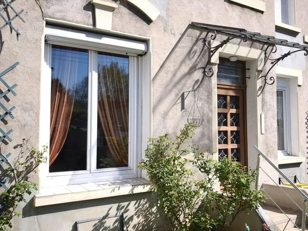 Le charme d'une maison de maître avec un beau jardin