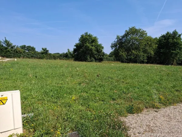 Terrain à vendre de 1 158,00 m² proche de CASTELJALOUX (47) lotissement 8 lots