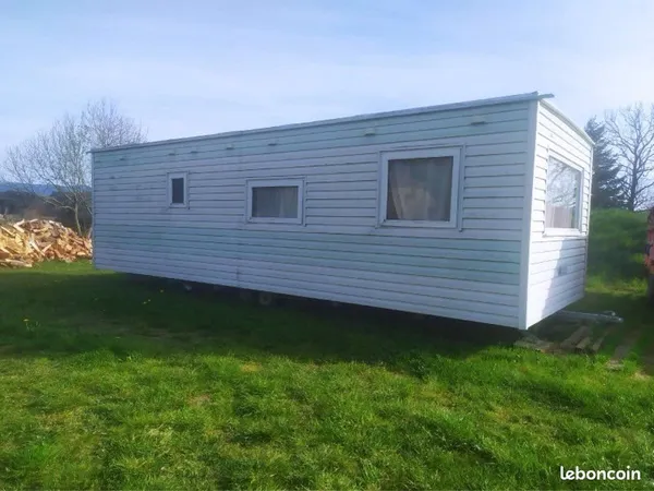 Logement atypique Vente Vernoux-en-Vivarais 3p 24m² 4300€
