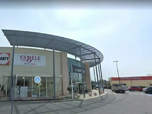 LOCAL COMMERCIAL à LOUER