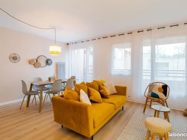 Chambre meublée - Proche Universités - Duplex 5 pièces 92 m²