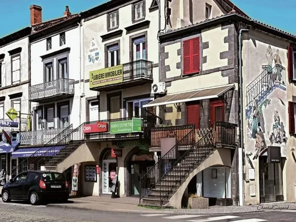 Immeuble 2 pièces 200 m²