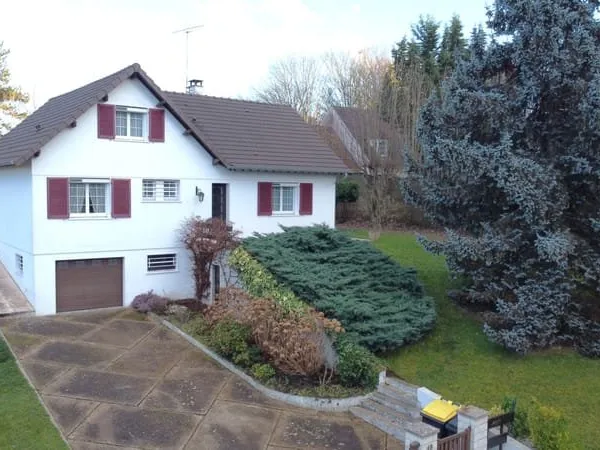 Maison Les Mesnuls 6 pièce(s) 154 m2