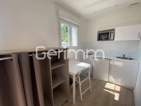 Studio 1 pièce 17 m²