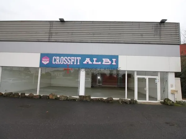 LOCAL COMMERCIAL ROUTE DE CASTRES 247 M2