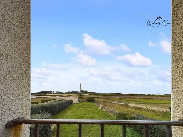 Propriété avec vue panoramique mer et phare - Deux habitations réunies en une, à l'Île de Batz