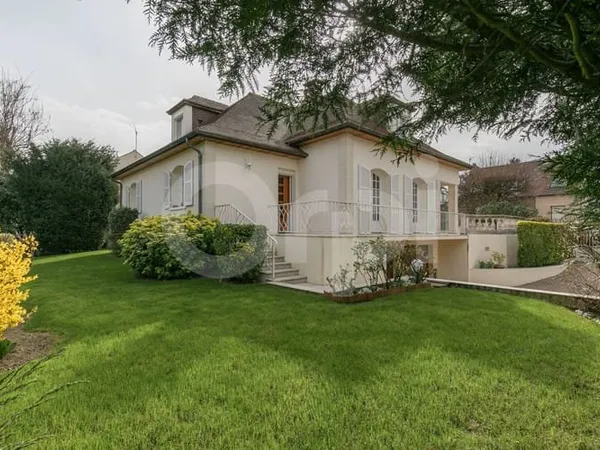 Maison 5 pièces 164 m²
