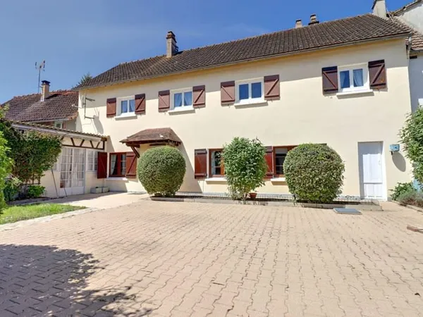 Maison 150m2, 4 chambres, toutes commodités à pieds