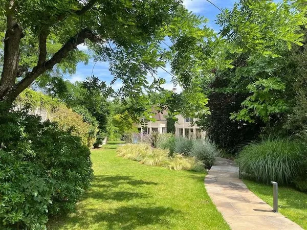 Maison 12 pièces 447 m²