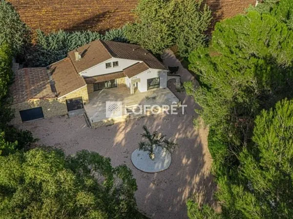 Maison 7 pièces 192 m²