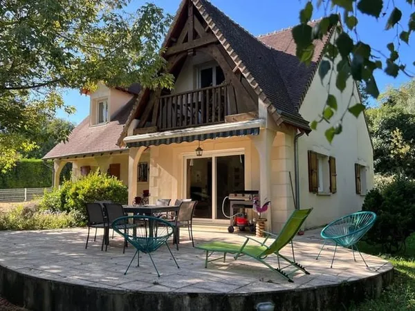 Maison 6 pièces 210 m²