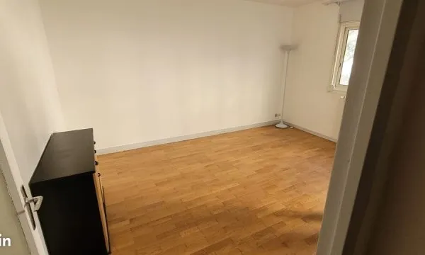 Location T1
